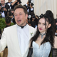 Image for article titled Grimes Would Like Elon Musk to Sail 390.4 Million Miles Away